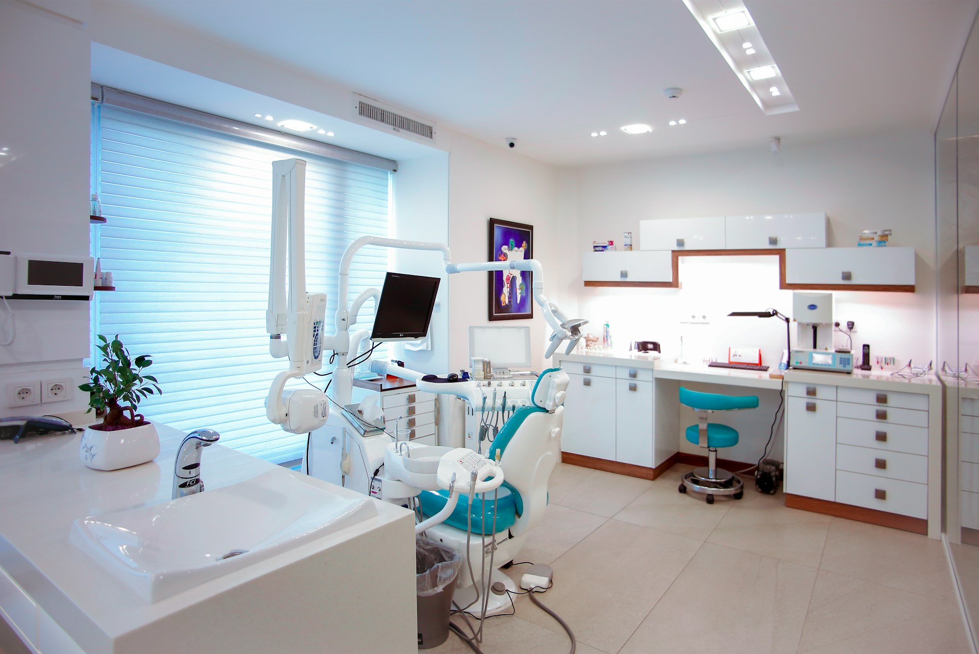 Why It's Hard to Find a Dentist in Parma Ohio After New Year